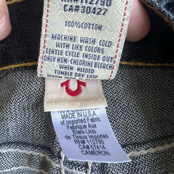 Vintage True Religion Rare Skull & Roses Distressed Jeans Size 26 - Picture 5 of 6